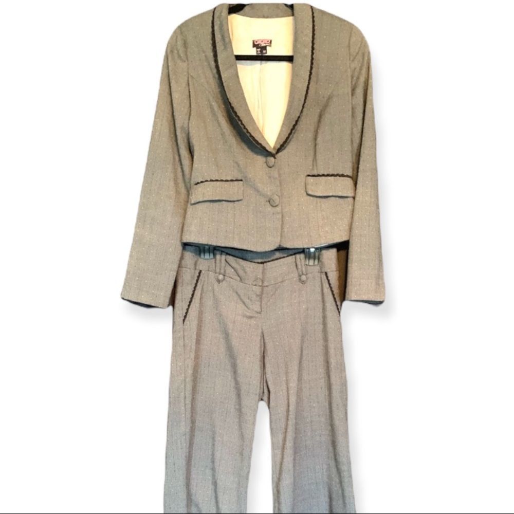 EUC OXOXO pantsuit